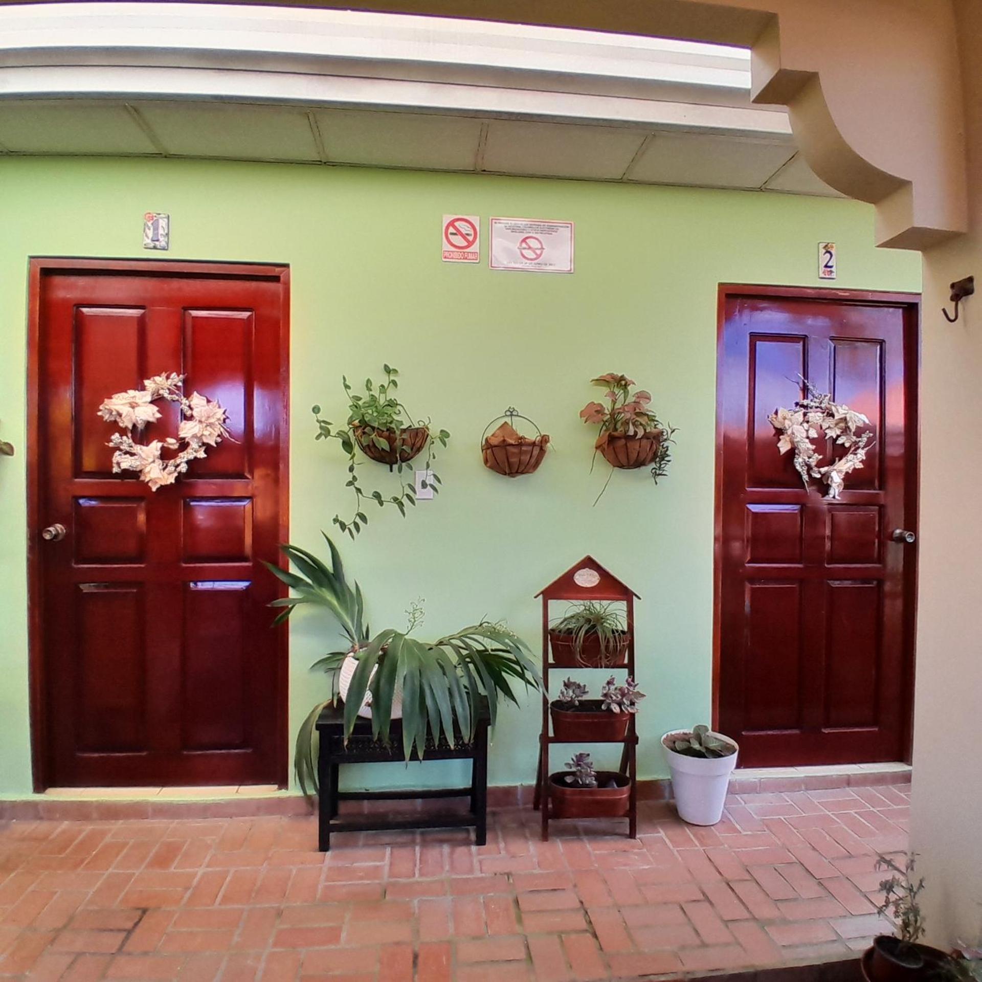 Hostel Kimmell / Hostal Familiar La Casita De Los Kimmell 라스 타블라스 외부 사진